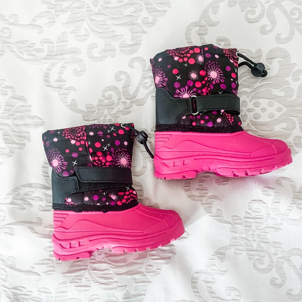 Black and Pink Toddler Snow Boots